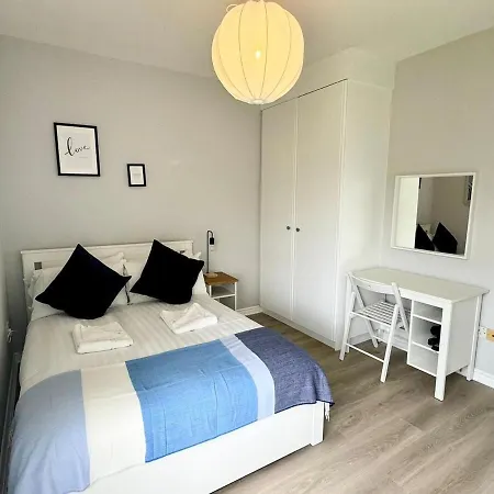 Appartement Modern And Accessible 1 - Sleeps 8 Galway